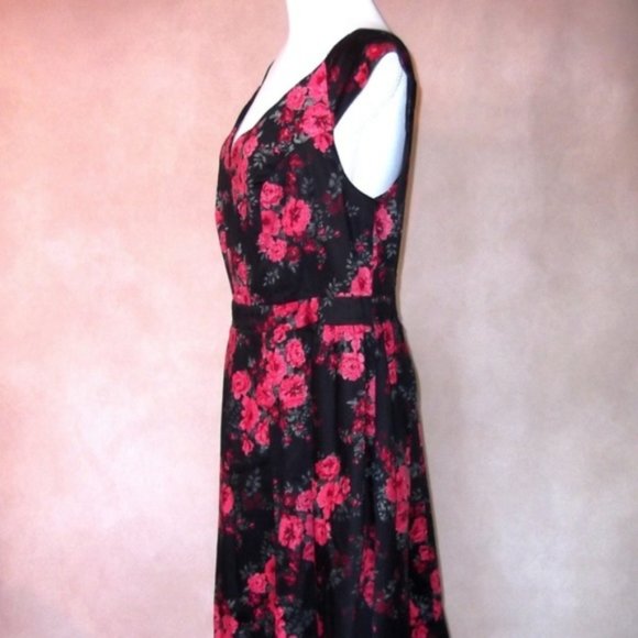 NWT Torrid Floral Off Shoulder Swing Dress Size 14 - Picture 3 of 6